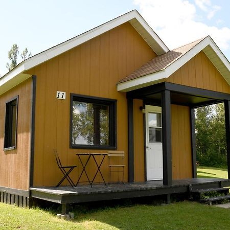 Chalets Du Lac Matapedia Val-Brillant Exterior photo